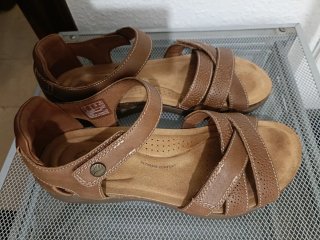 Sandalias de cuero marrones talla 39