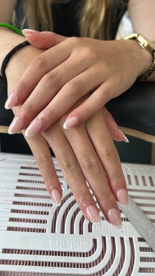 Servicio de manicura a domicilio