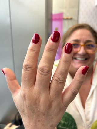 Servicio de manicura a domicilio