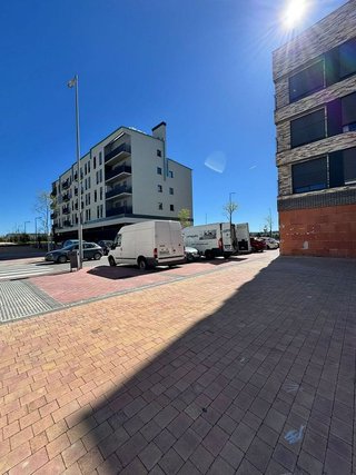 Local comercial en alquiler en Fresnos en Torrejón de Ardoz