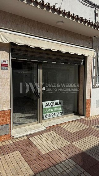 Local comercial en alquiler en Poniente-Faro en Vélez-Málaga