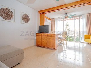 Piso en alquiler en Rincón de Loix en Benidorm