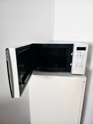 MICROONDAS CON ENTREGA A DOMICILIO