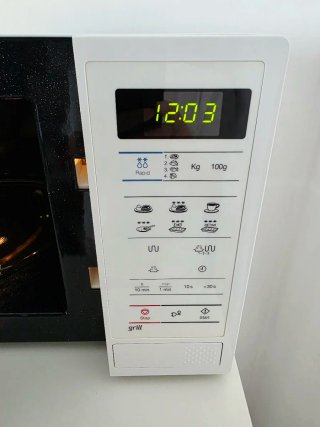 MICROONDAS CON ENTREGA A DOMICILIO