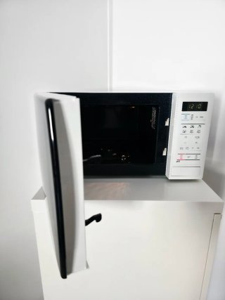MICROONDAS CON ENTREGA A DOMICILIO