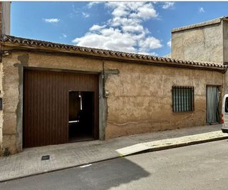 Casa adosada en venta en Madridejos