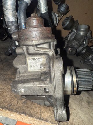 Bomba de alta presión Bosch 0445010806