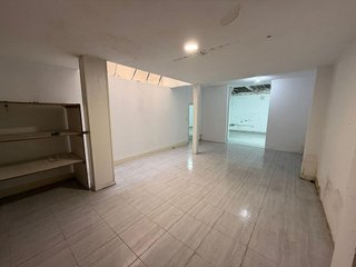 Local comercial en venta en Santa María-Pio XII en Ciudad Real