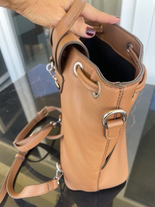 Bolso mochila y colgar marrón elegante