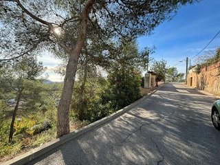 Solar en venta en Oria