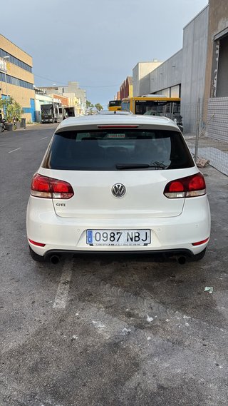 Volkswagen Golf MK6 GTI
