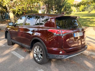 Toyota RAV4 hybrid Advance 2017 con Apple CarPlay