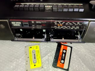 Radio Hitachi TRK-W350E Fabricada 1987.