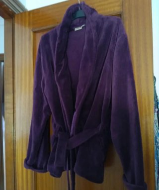 Bata Corta Morada