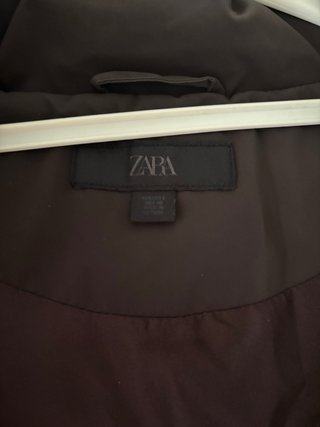 Plumífero Zara marrón chocolate con Capucha