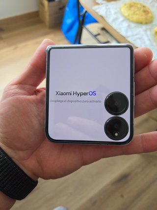 Xiaomi Mix Flip