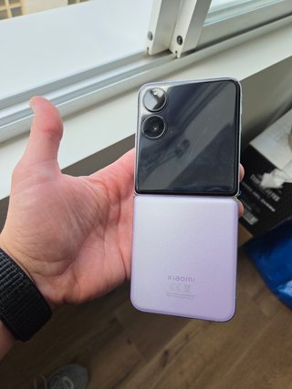 Xiaomi Mix Flip