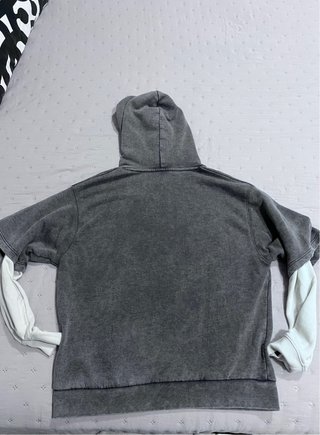 Sudadera con Capucha Gris y Blanca