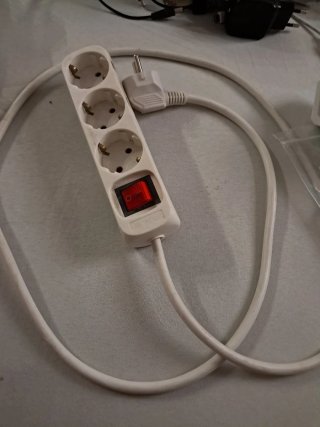 Regleta de 3 Tomas con Interruptor