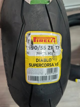 Neumáticos Pirelli Diablo Supercorsa V3