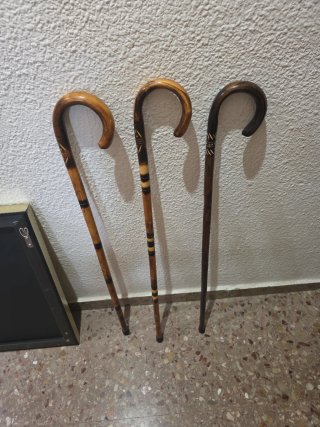 Set de 3 Bastones de Madera Artesanales