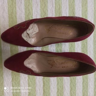 Zapatos de Salón burdeos.