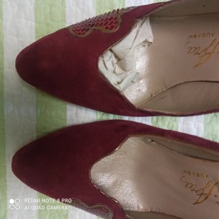 Zapatos de Salón burdeos.