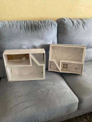Estanterías con forma de bocadillo de comic