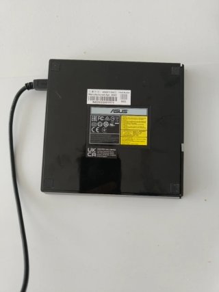 ASUS Vivobook 17 Plata