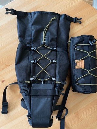 Pack Aventura.Goma verde . 2 Bolsas Bikepackig