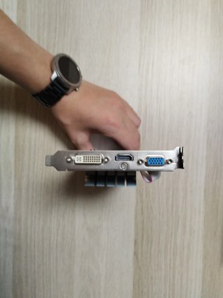 Tarjeta Gráfica ASUS 210 Silent 1GB DDR3