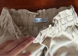 Pantalón Cargo Beige Zara