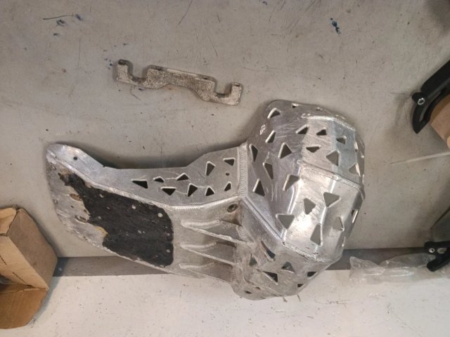 Cubre cárter aluminio Husqvarna KTM 2T 2024
