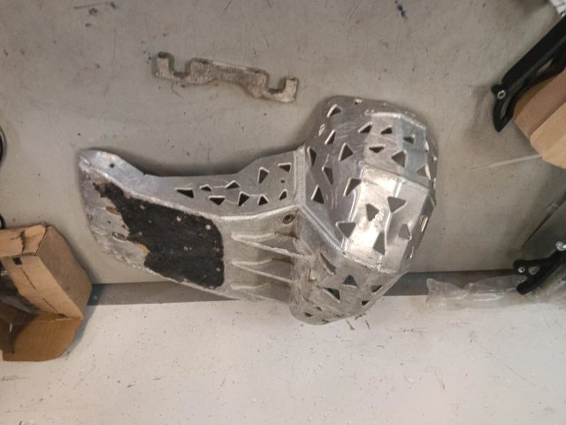 Cubre cárter aluminio Husqvarna KTM 2T 2024