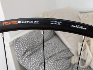 Juego de Ruedas Shimano RS gravel
