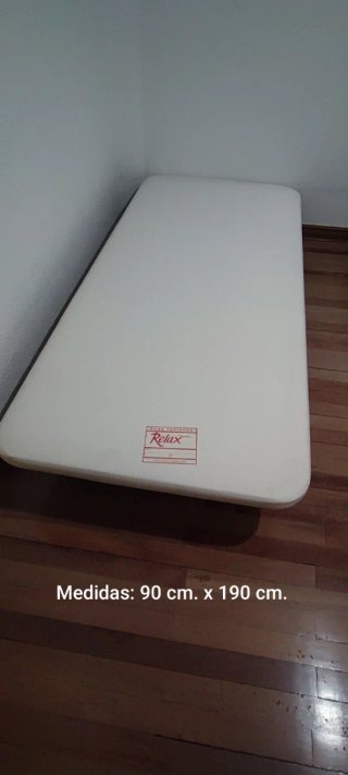 Somieres a 50 € / Colchones a 50 € Negociable.