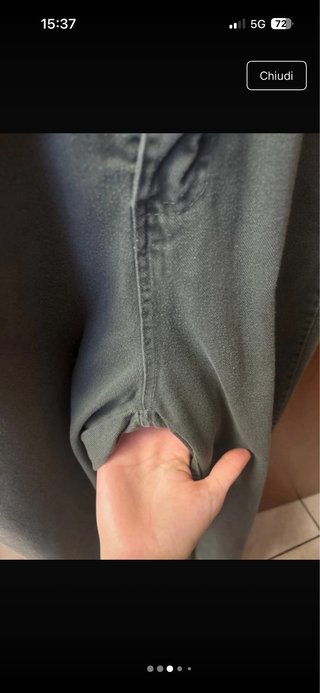 Pantalone verde con elastico in vita