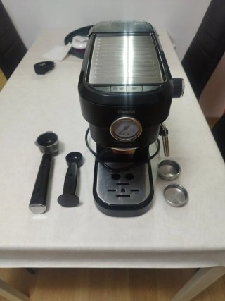 Cafetera Cecotec Cumbia Cafelizzia 790