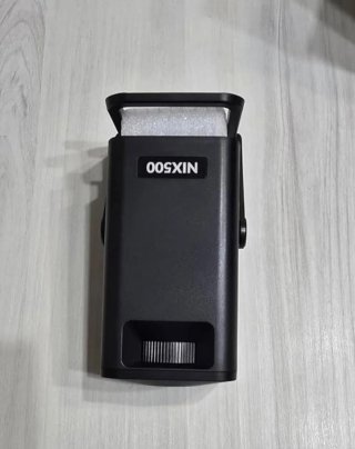 Proyector Zynix NIX500 Mini.  Nuevo.