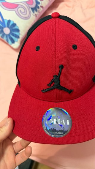 Gorra Jordan Roja y Negra