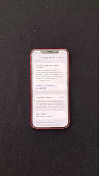 iPhone 12 Rojo