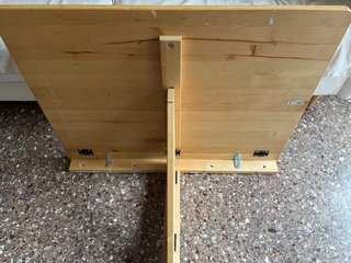Mesa plegable de pared Norbo