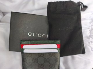 Tarjetero Gucci