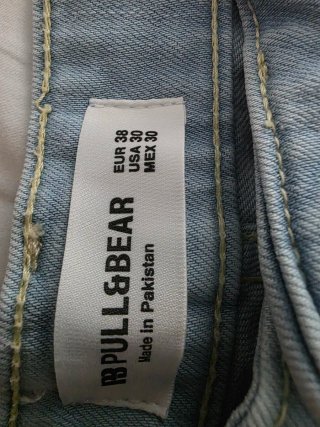 Pantalón vaquero Pull&Bear 38