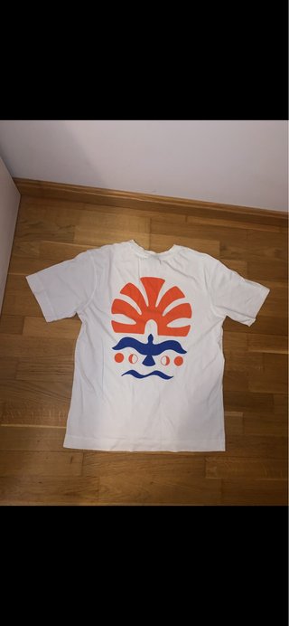 Camiseta Blanca con Estampado