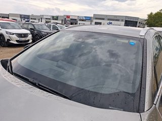 Lexus UX 250h Business 2WD 135 kW (184 CV)