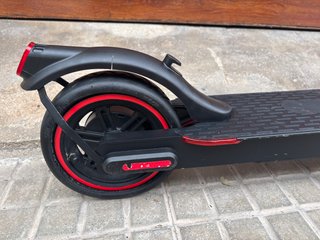 Patinete Eléctrico Xiaomi  (pinchado)