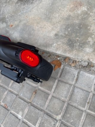 Patinete Eléctrico Xiaomi  (pinchado)