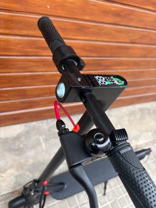 Patinete Eléctrico Xiaomi  (pinchado)