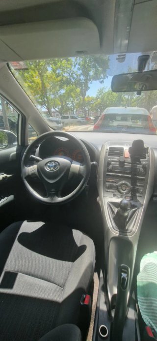 toyota auris  auris  2008